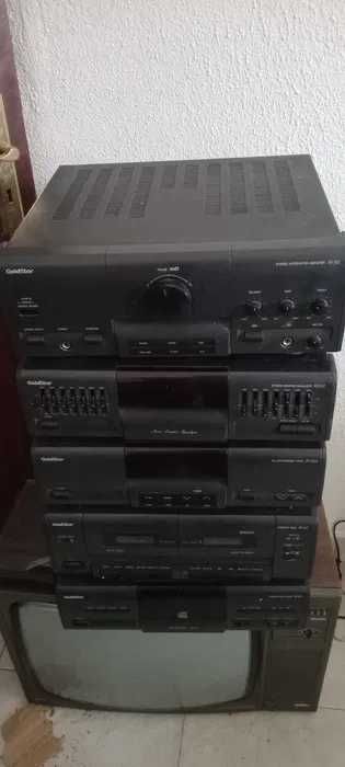 2 Gira Discos com aparelhagem com módulos preço para todos