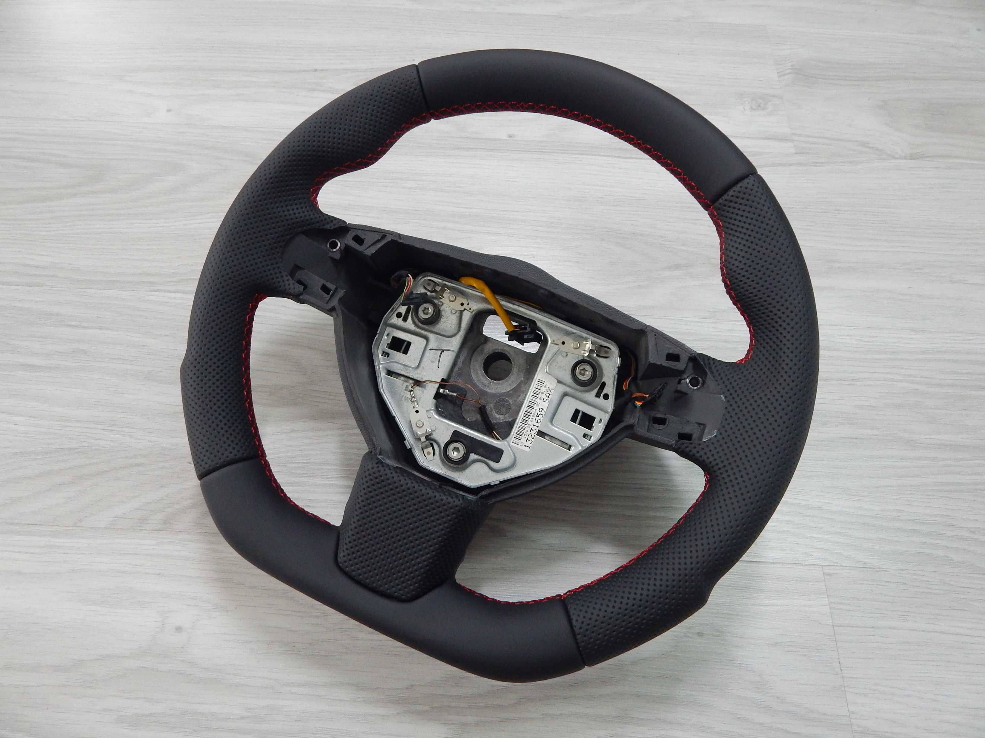 Opel Astra III H GTC Zafira B - kierownica nowa skóra Sport czerw nić