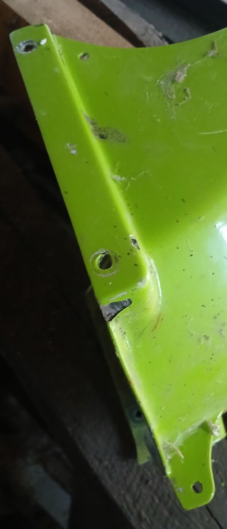 Kawasaki błotnik tył osłona koła tylnego