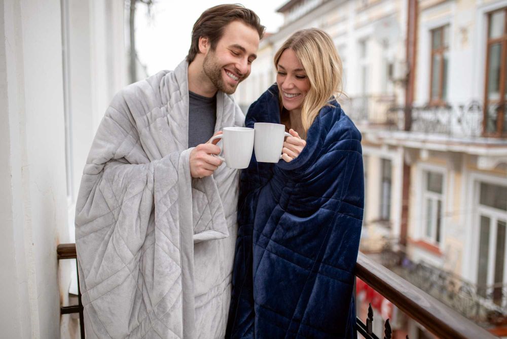 Велика обтяжуюча заспокійлива ковдра синя/сіра 152х203 см