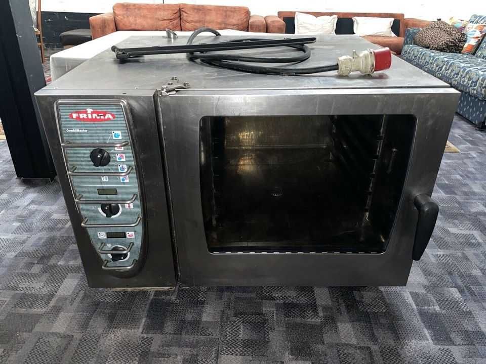 Продам пароконвектомат Rational Cm 62 на 12 гастроемкостей Gn 1/1