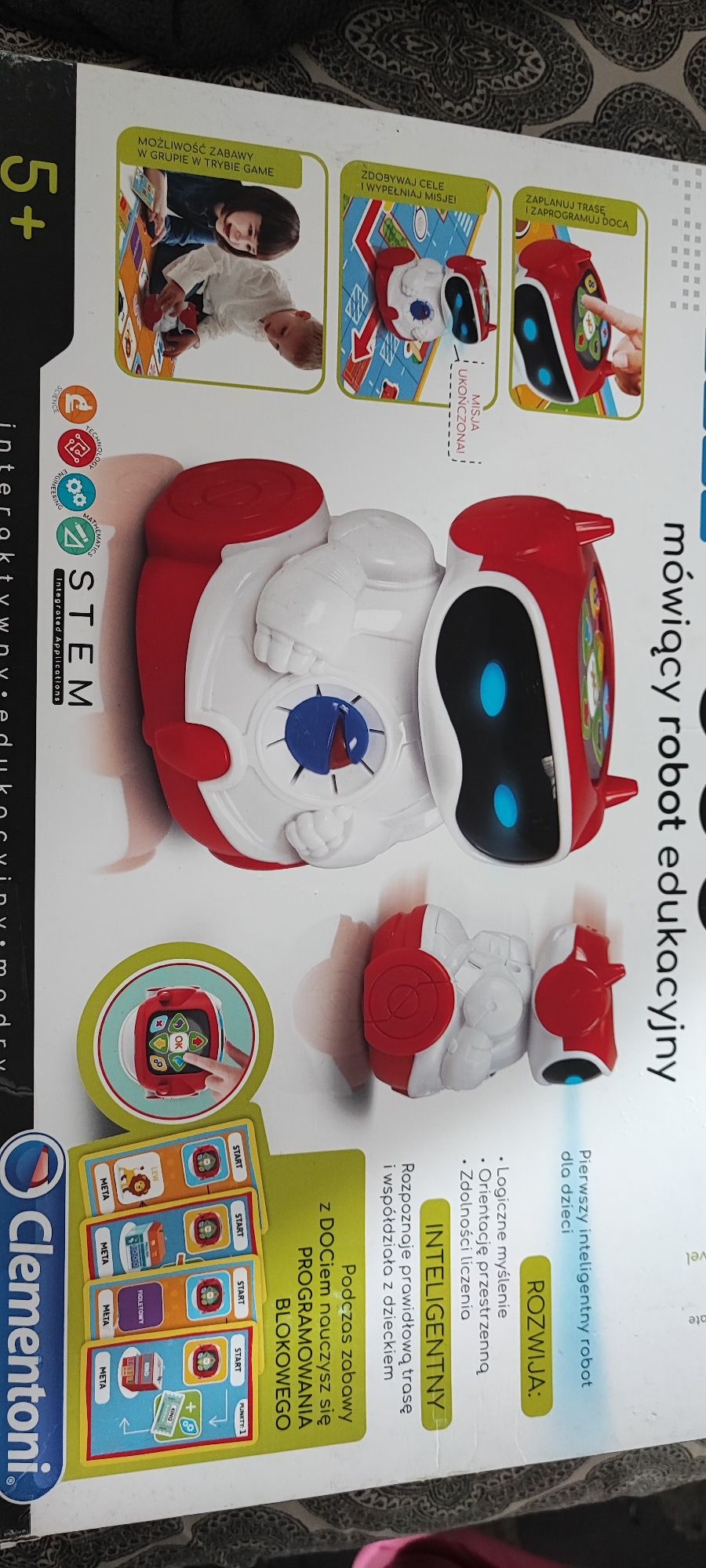 Mówiący robot edukacyjny