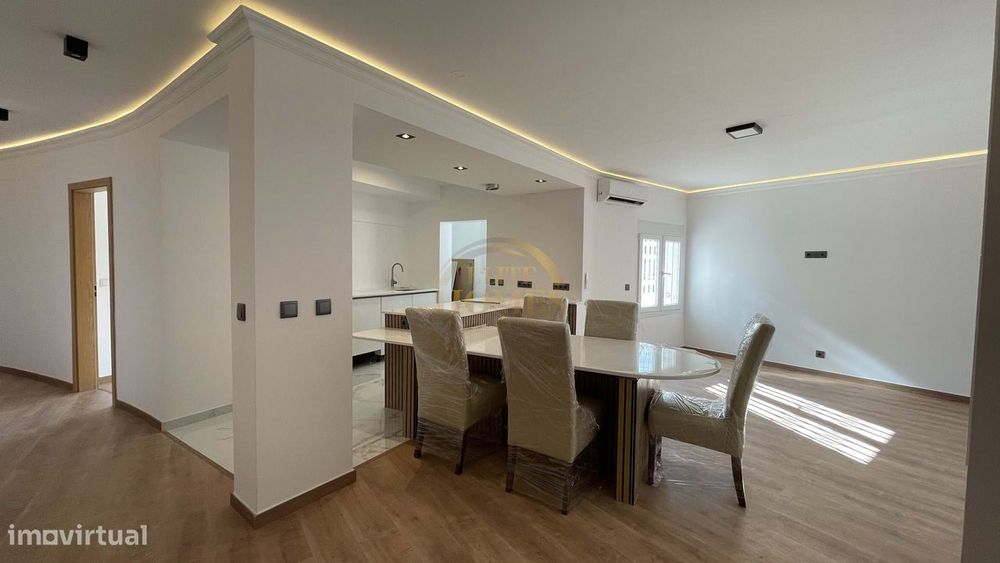 T3 em Fase Final de Remodelação, Carnaxide.