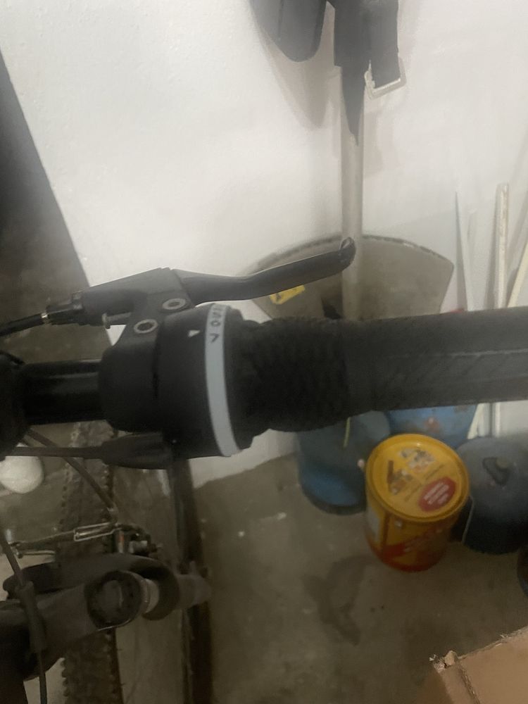 Bicicleta st 100 semi nova(ver descrição)