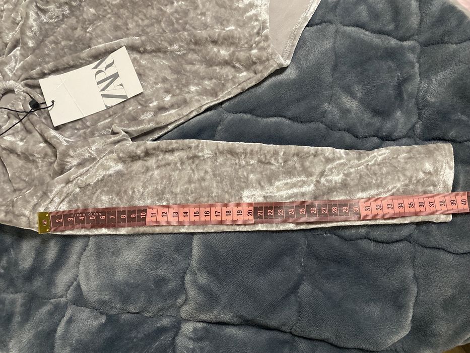 Оксамитове боді сірого кольору Zara