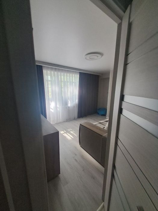 Продам 1 квартиру, з гарним ремонтом!