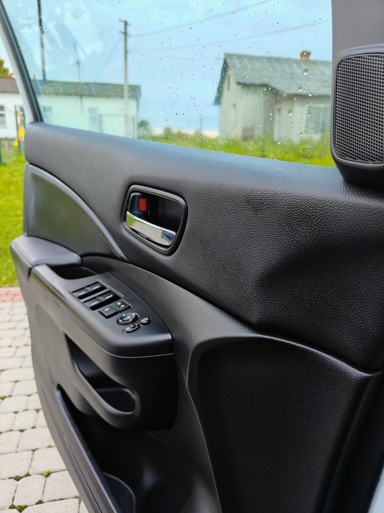 Продам honda cr-v 2.2 дизель.Білий перламутр.Пробіг підтверджений