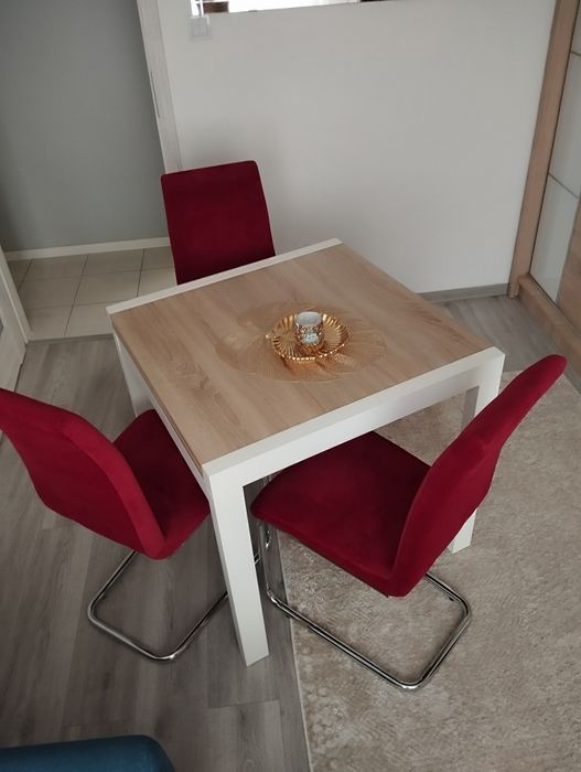 Stoł rozkładany nowa Huta