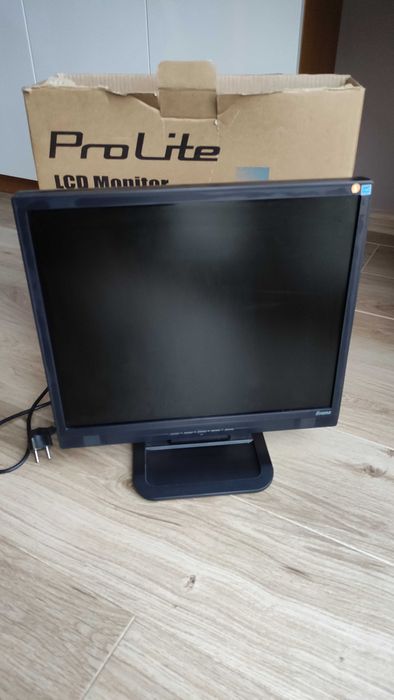 Monitor 19