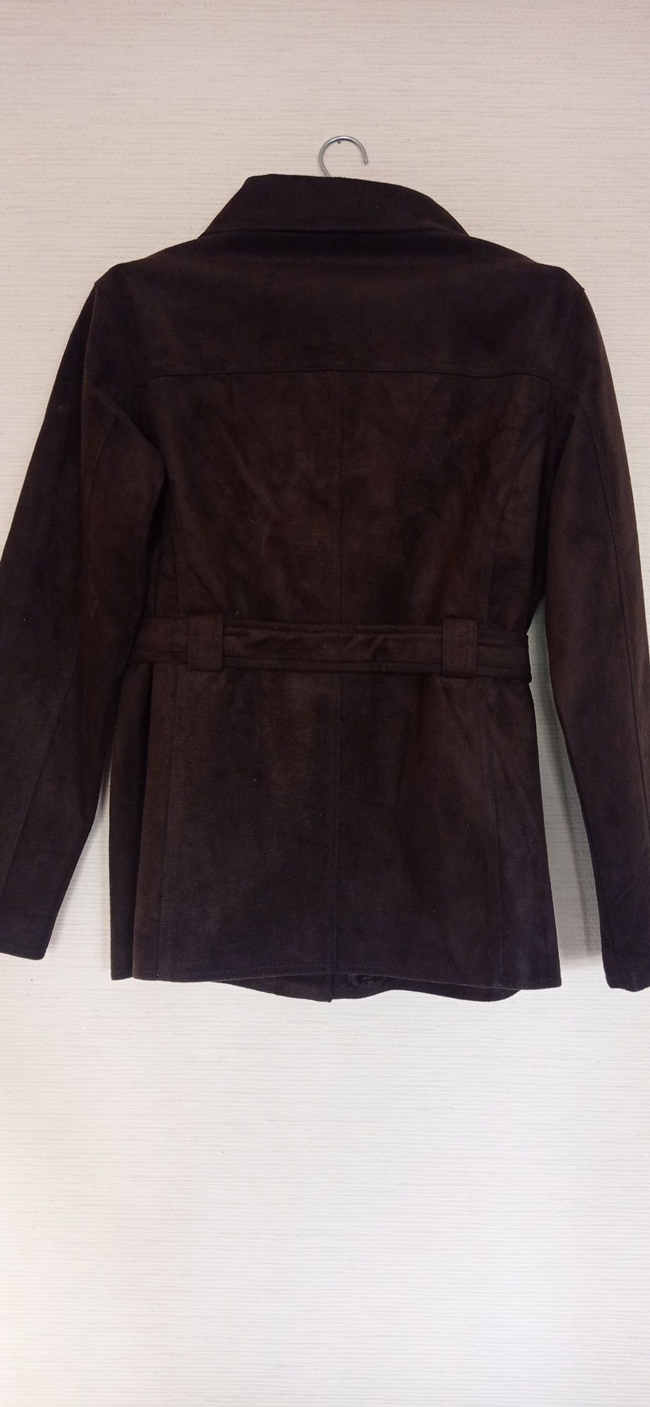 Женская куртка,пальто,тренч ,пиджак Emporio Armani,Нова.Италия.