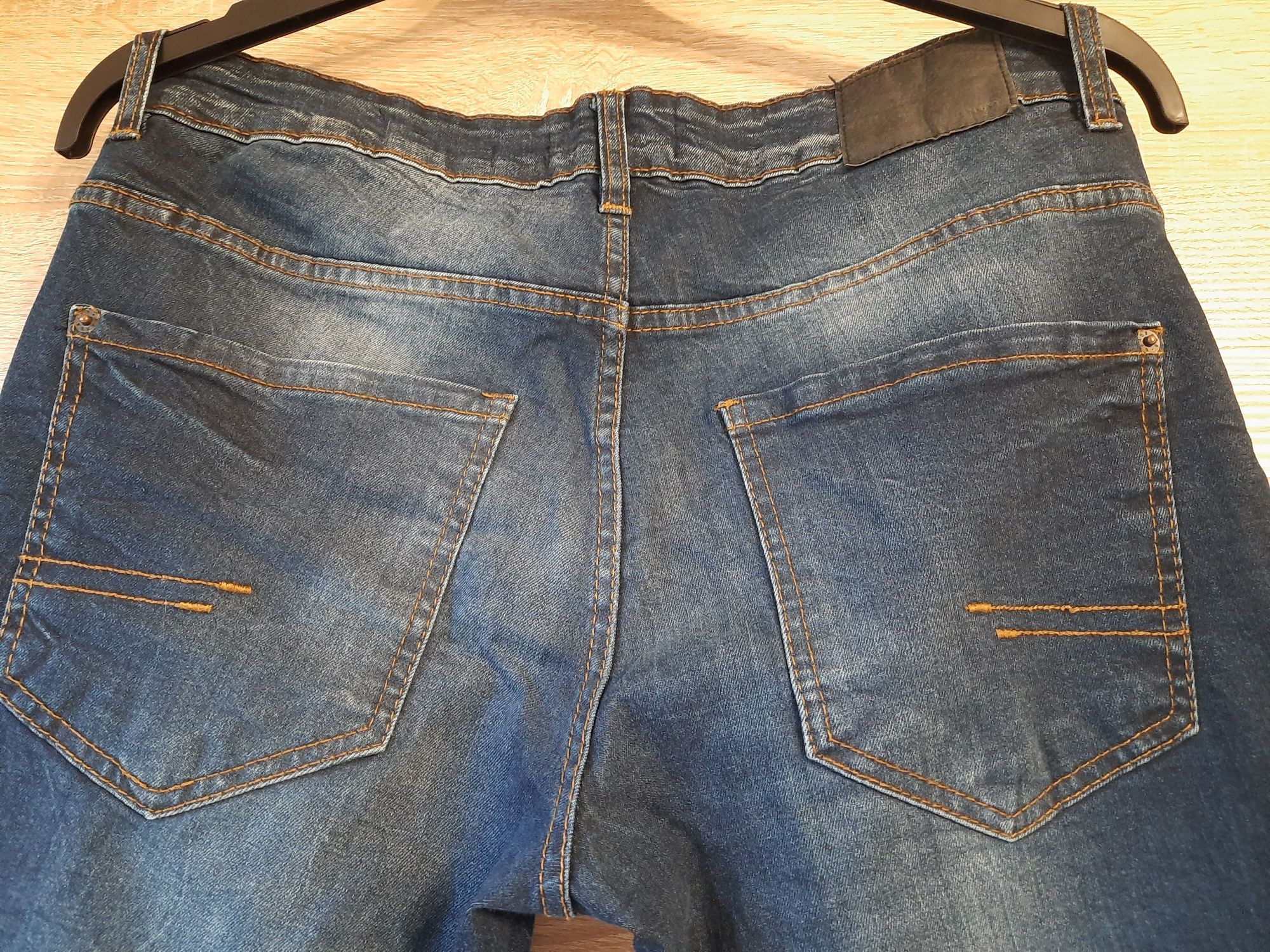 Spodnie męskie jeans jeansy Reserved rozmiar S-30  78 cm