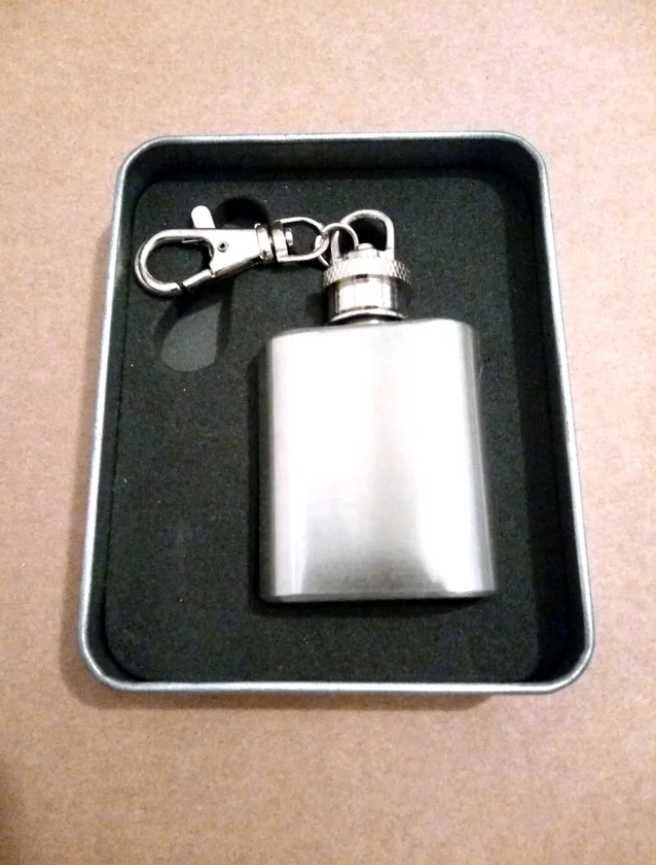 Conjunto de 2 Flasks em Metal - Novos