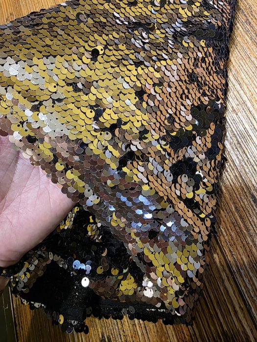 Wystrzałowa spódniczka z cekinami