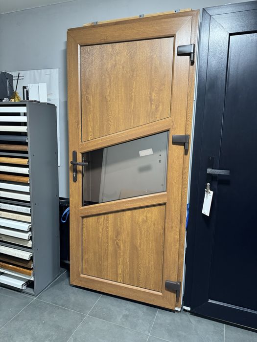 Металопластикові вхідні двері