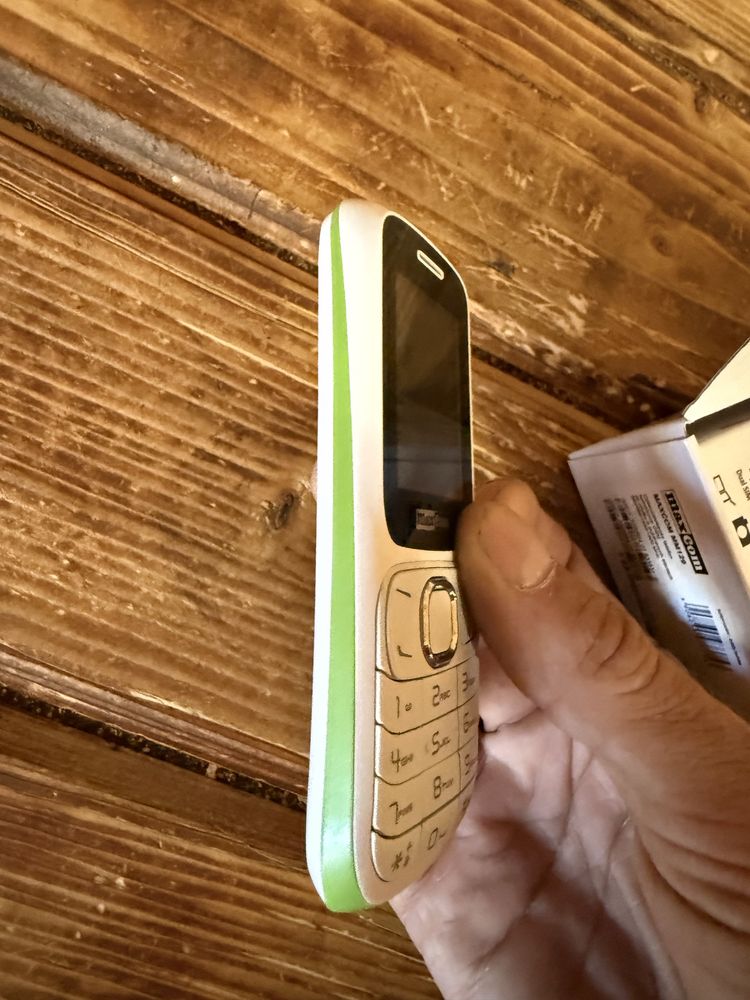 Sprzedam telefon MaxCom