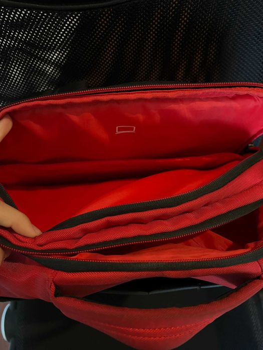 Mochila OMEN by HP Gaming Backpack 17.3" Vermelha