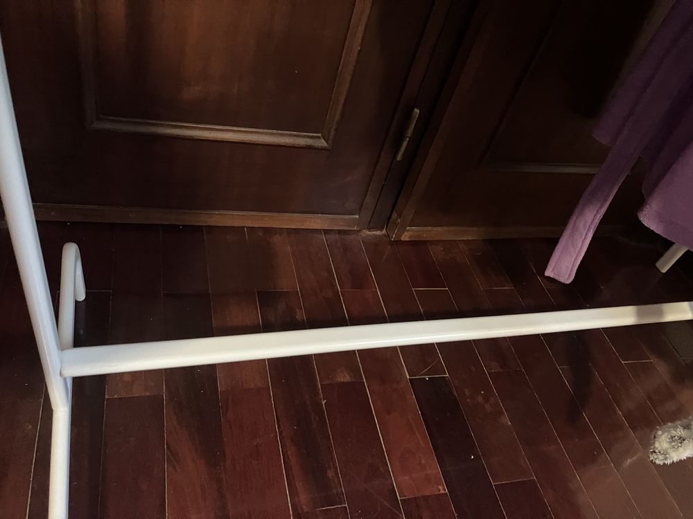 Cabide de quarto branco