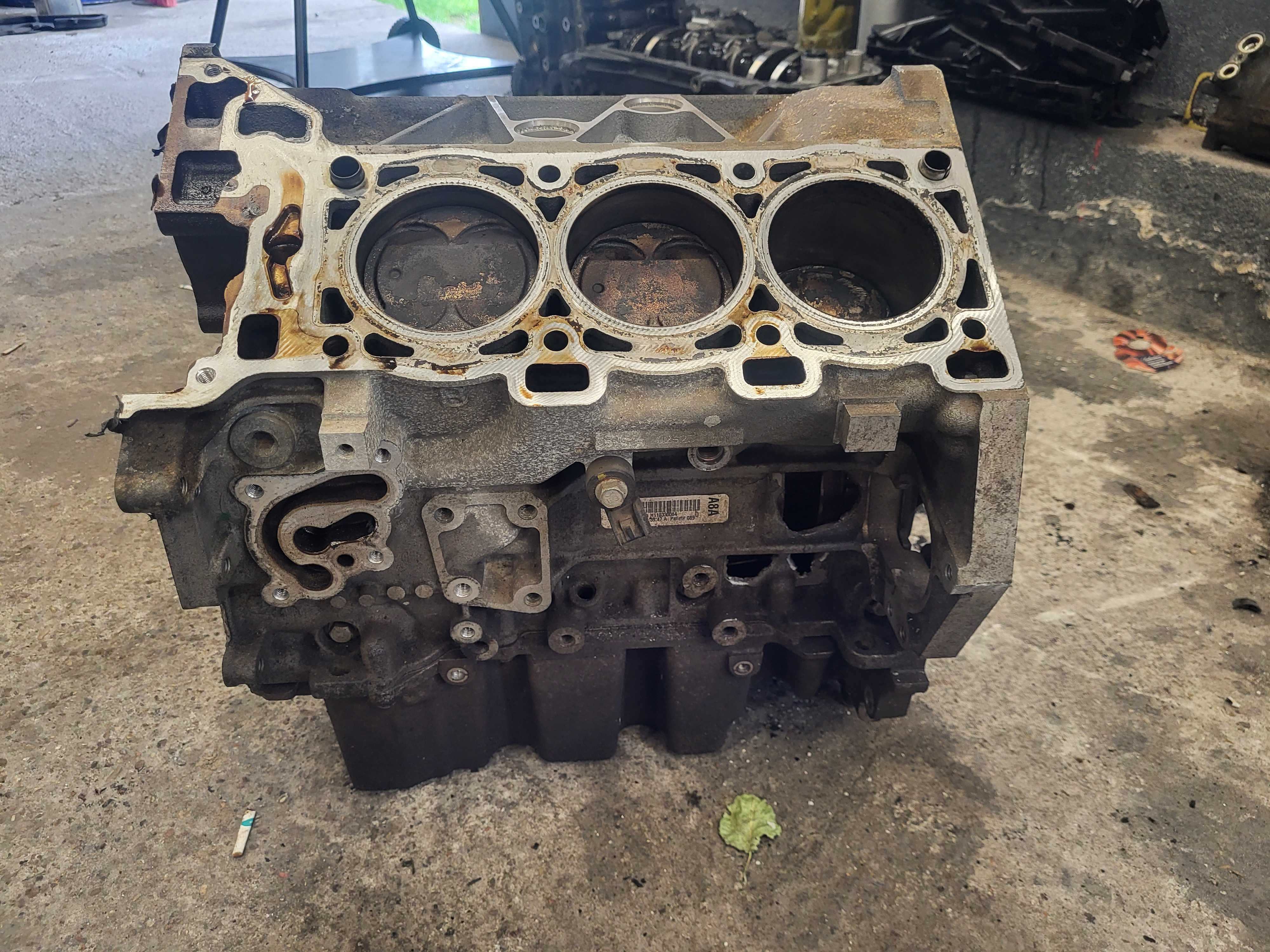 Opel Insignia 2.8 turbo V6 A28NET Silnik 260KM uszkodzony cześci