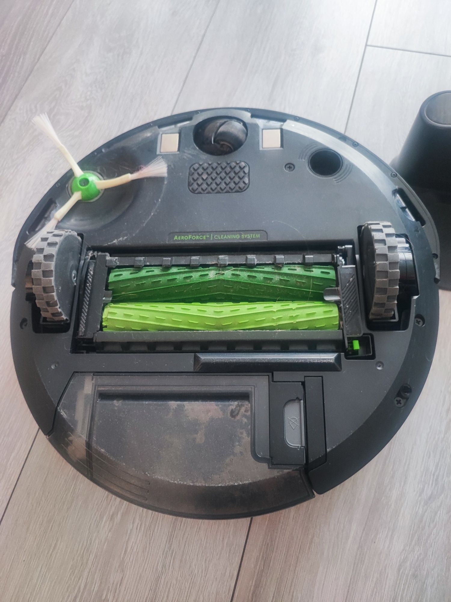 Robot sprzątający iRoomba i3, inteligentny robot