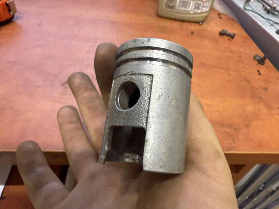 Tłok nowy ZMD Romet Komar Ogar Motorynka Kadet Pony 50-T1 wysyłka