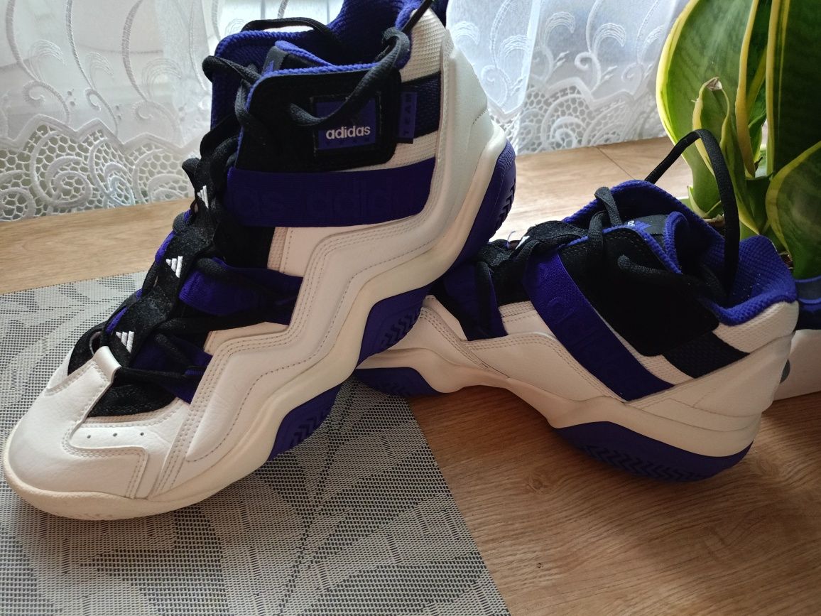 Adidas Basketball top ten 2000 off