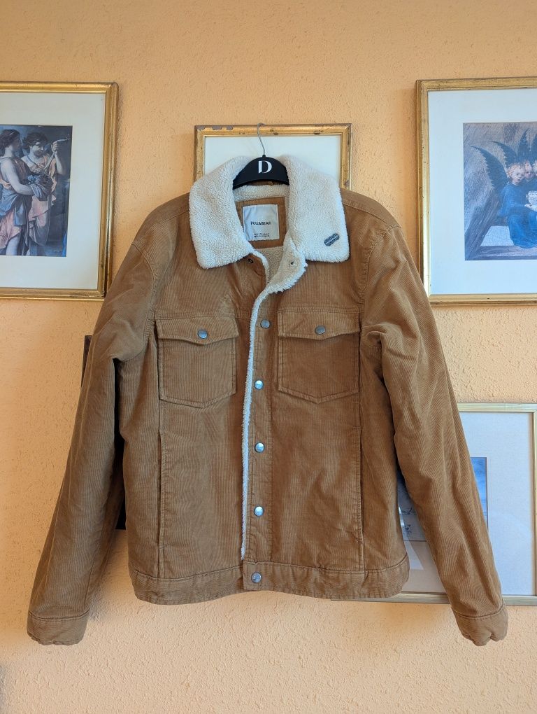 Sztruksowa kurtka na baranku Pull&Bear