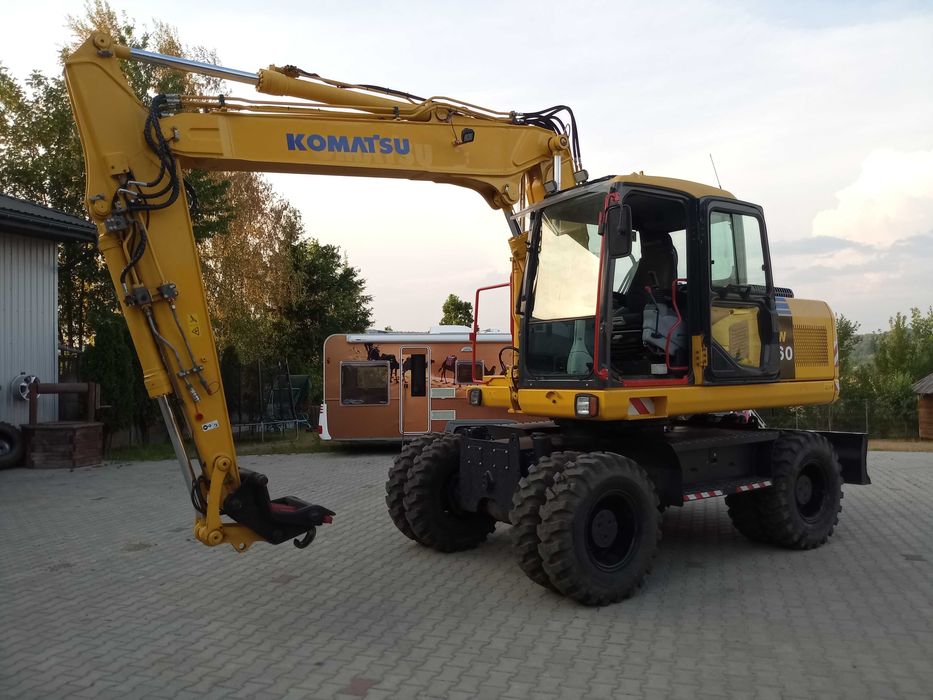 wynajmę koparkę kołową waga 16t komatsu PW 160 klima