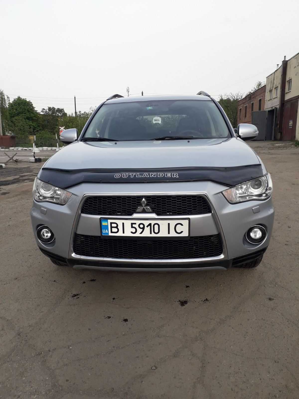 Mitsubishi Outlander XL