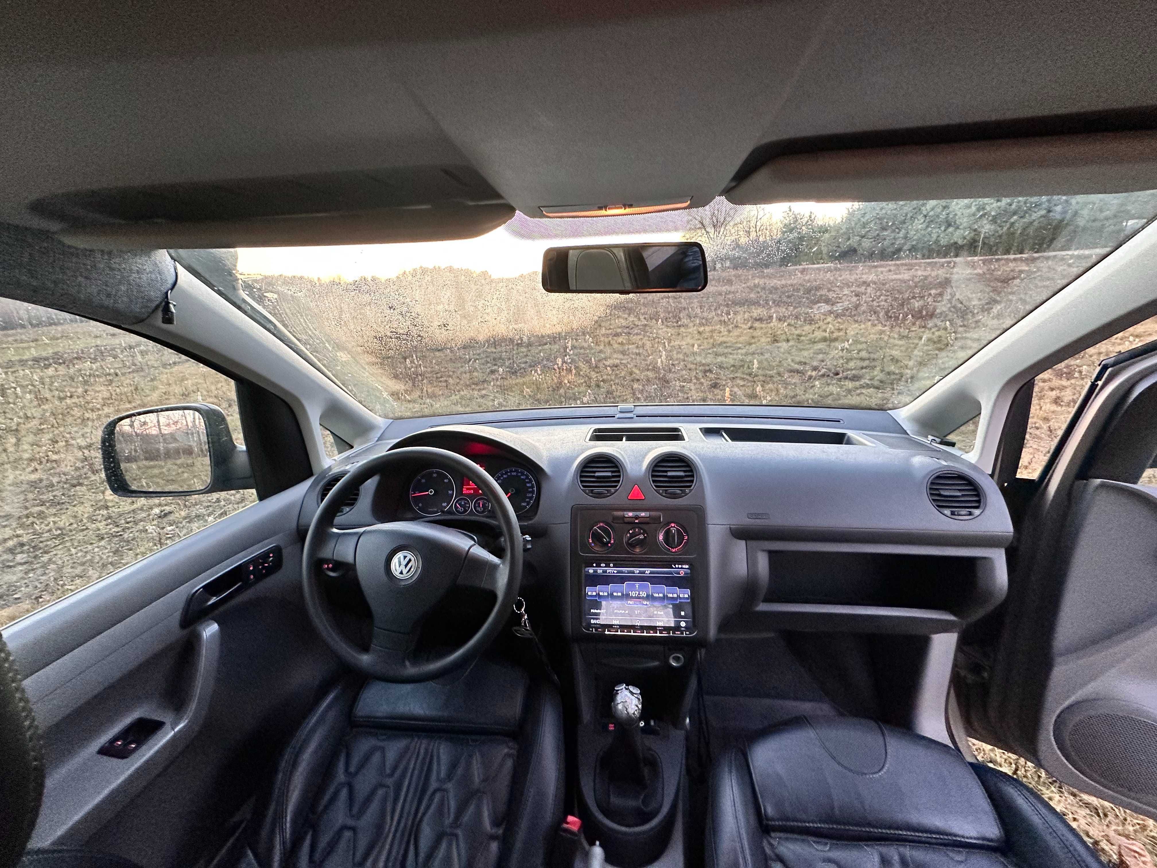 VW Caddy 4x4 - kamper mały ale .. - ZAMIANA