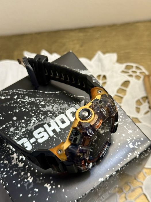 Casio G-SHOCK GBD-H1000 Black x Neon Orange