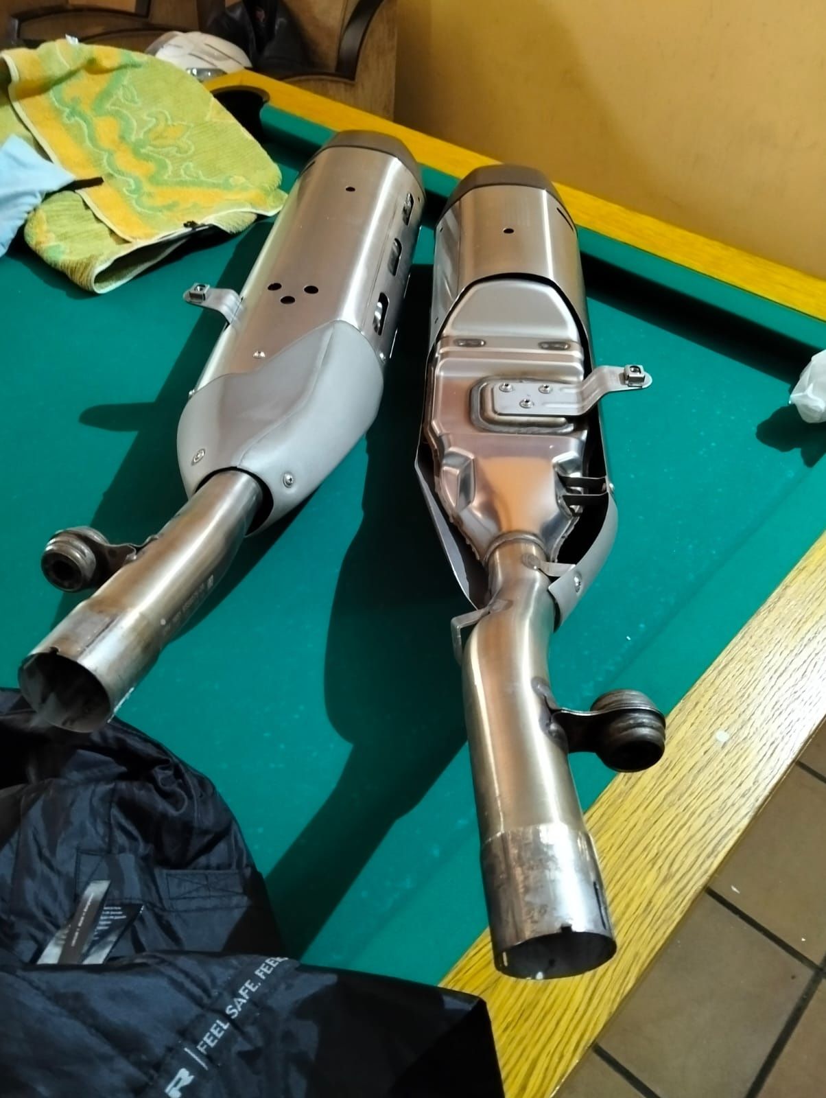 Escapes BMW K1600 de 2017