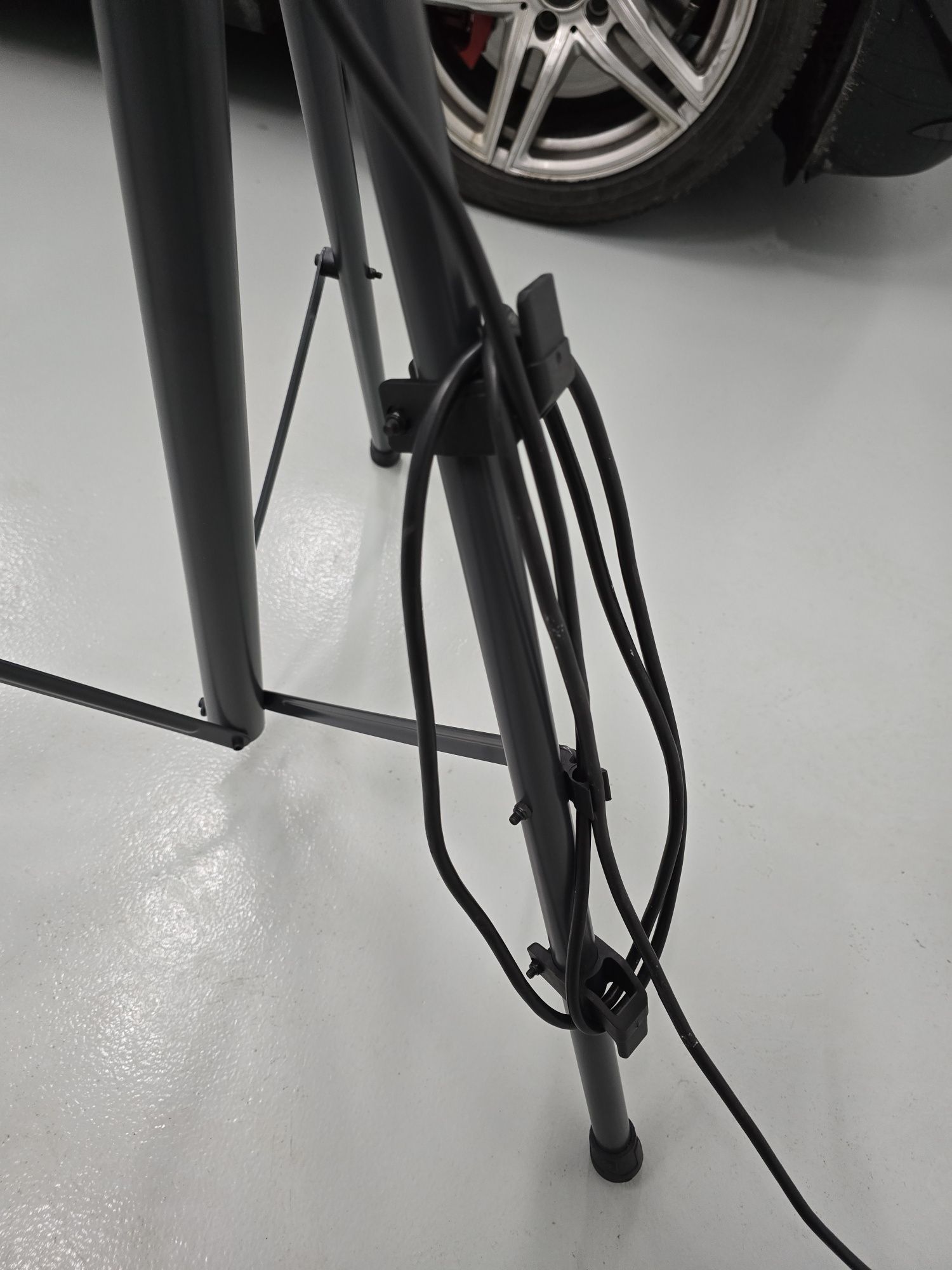 Statyw SCANGRIP 1,35m-3m detailing (bez halogenu)