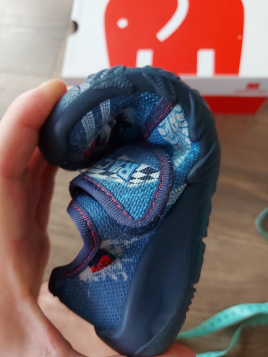Kapcie 26 Elefanten 17cm Super Stan