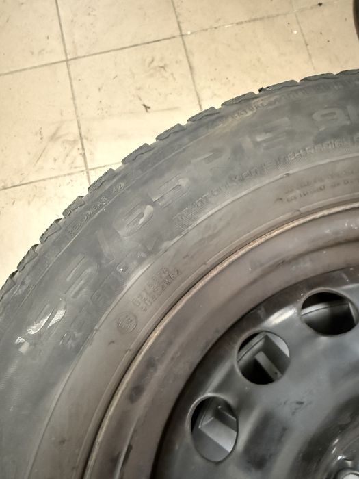 Kola zimowe 15” dwa komplety bridgestone i nokian