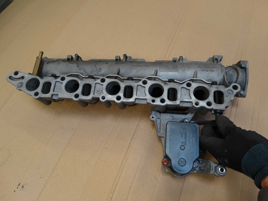 kolektor ssący nastawnik klap wirowe 2,4Jtdm Alfa Romeo 159 Fiat Croma
