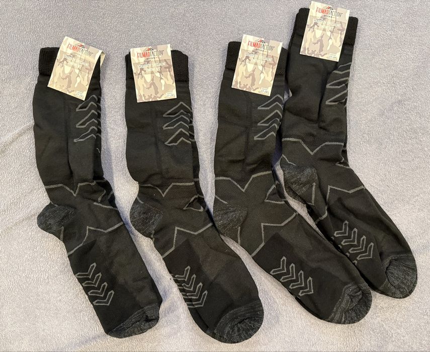 Skarpety specjalne zimowe WS rozmiar 27-28 cena za cztery pary.