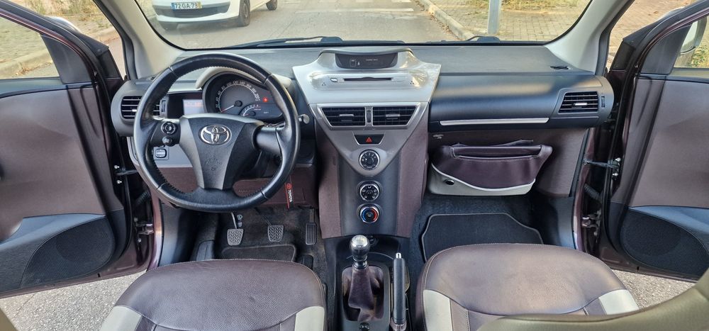 Toyota IQ 1.4 D-D4 Deisel 2011 Com 120 mil km