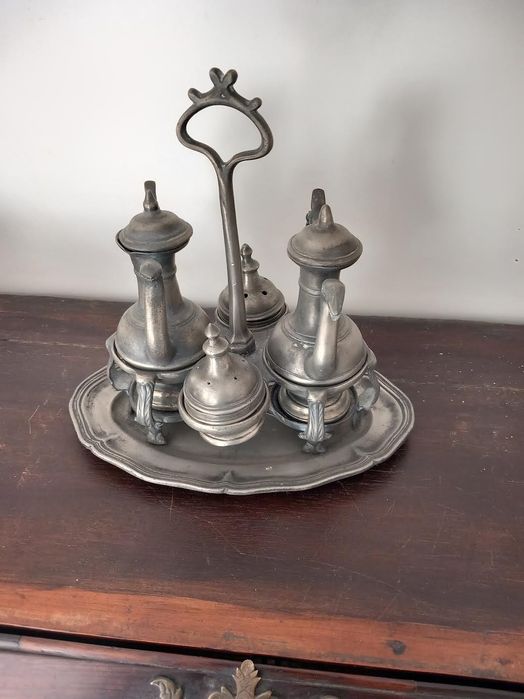 Estanho, Galheteiro estanho antigo