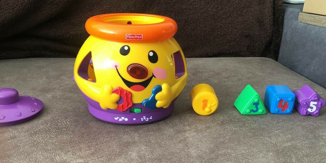 Кухня , весёлый горшочек Fisher price оригинал , куб-сортер Германия