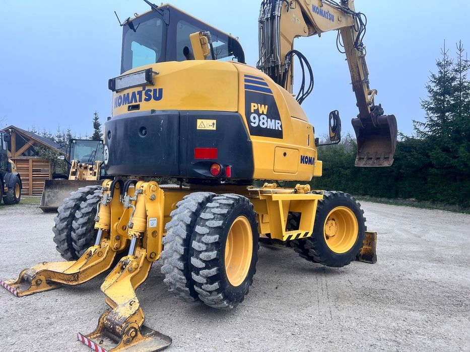 Komatsu Koparka kołowa KOMATU PW98MR-8 10ton 4x4x4 ośki skrętne Ramię 3x łamane BEZ DPF i ADBLUE 4 cyl dodatkowe wyjścia hydr Pług Podpory  2012 szybka zwinna Prosto z importu 1 właściciel Cat TEREX Liebherr Wacker Pw 98 Mr 8 11  178tyś Koparka KOMATSU PW