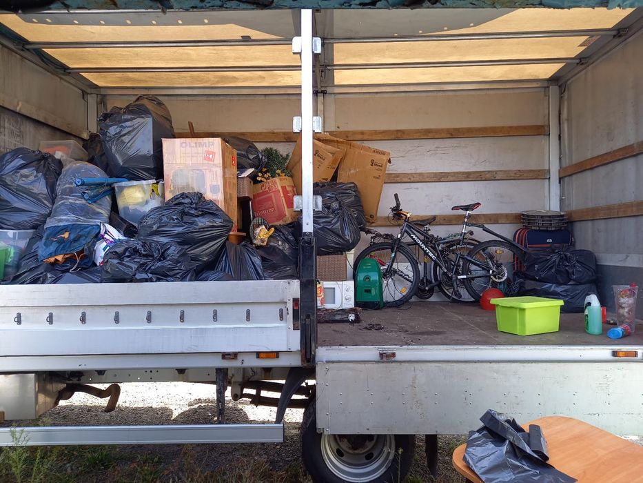 Opróżnianie Mieszkań Domów Piwnic Wywóz Gabarytów Mebli  Przeprowadzki