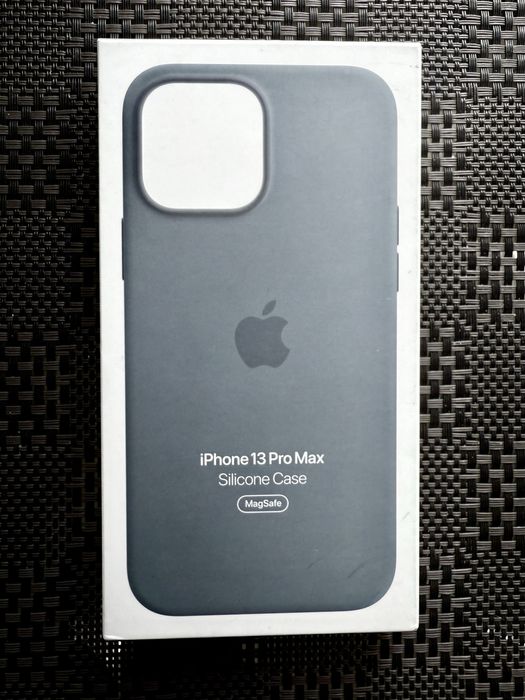 Чехол Apple Silicone Case with MagSafe 13 pro max