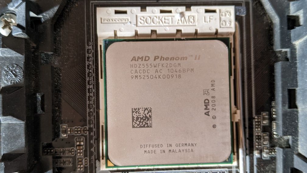 Комплект Asus M4N68T-M LE V2 AMD Phenom II X2 555 BE 3,2 GHz