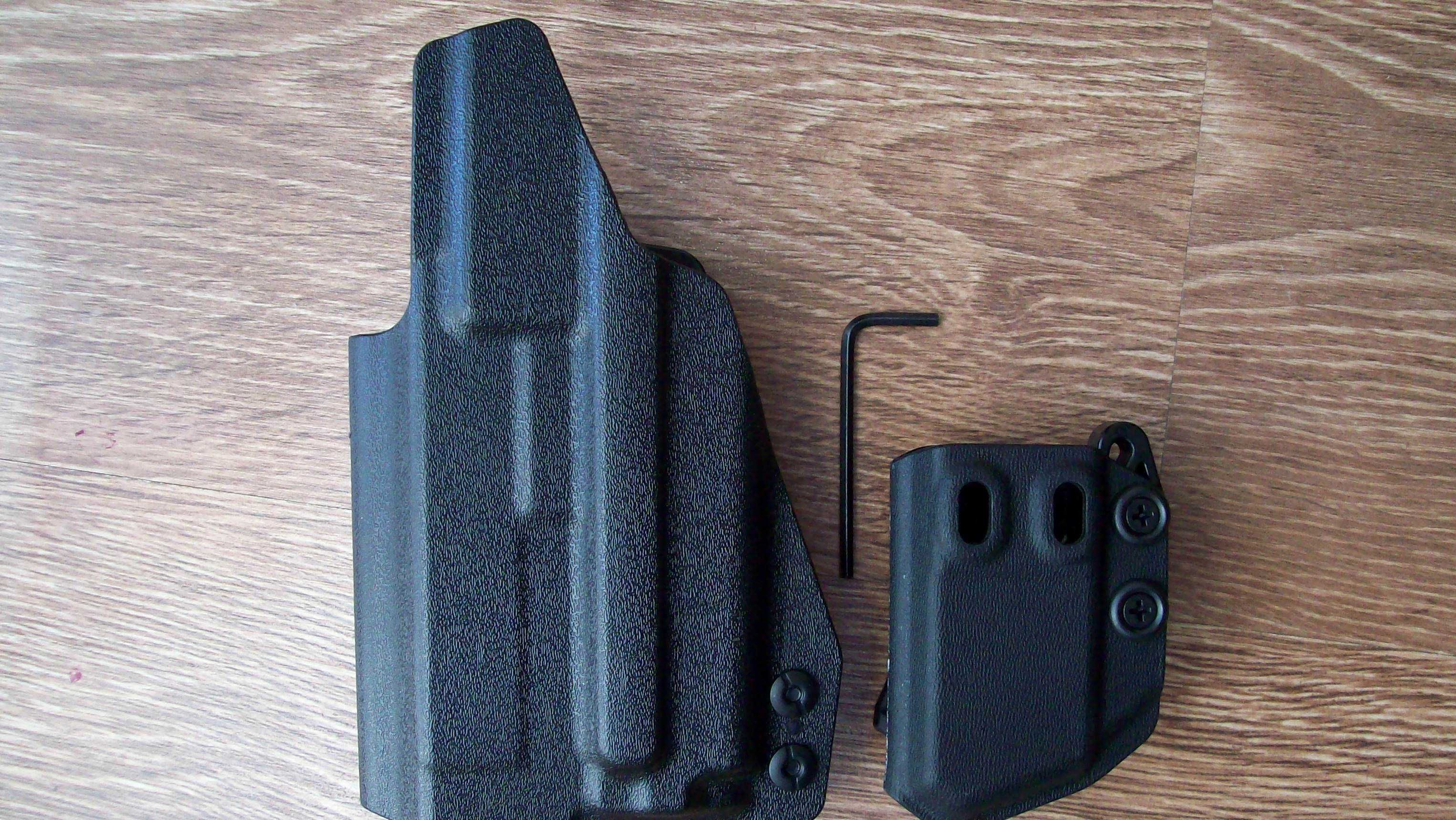 Kabura IWB Kydex do Taurus G2, G2c, G2S, PT-111, PT-140 z latarką.