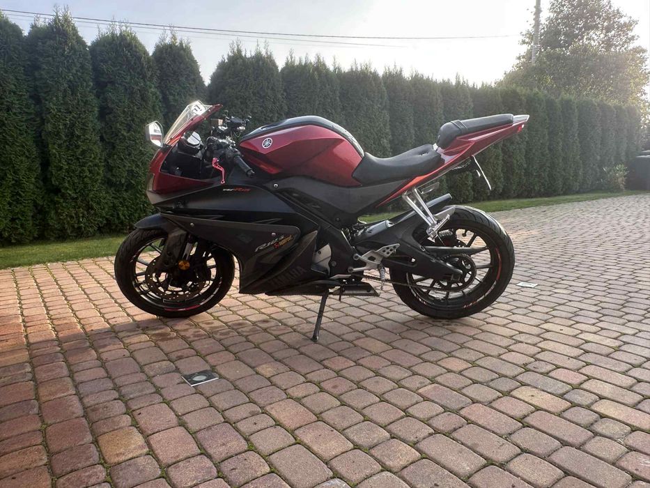 Motor yamaha YZFR 125