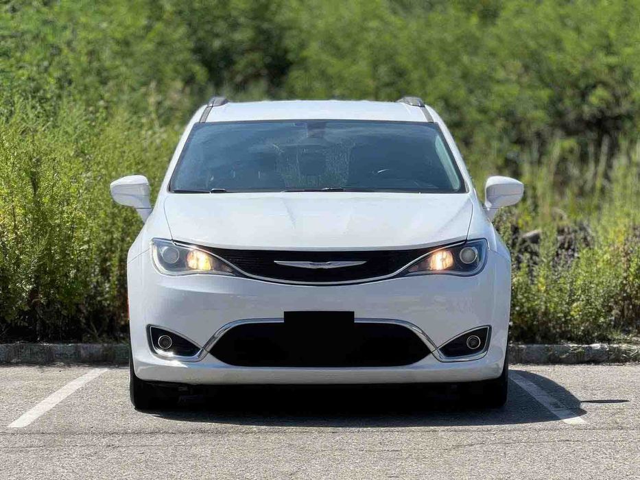Chrysler Pacifica Touring L      2017