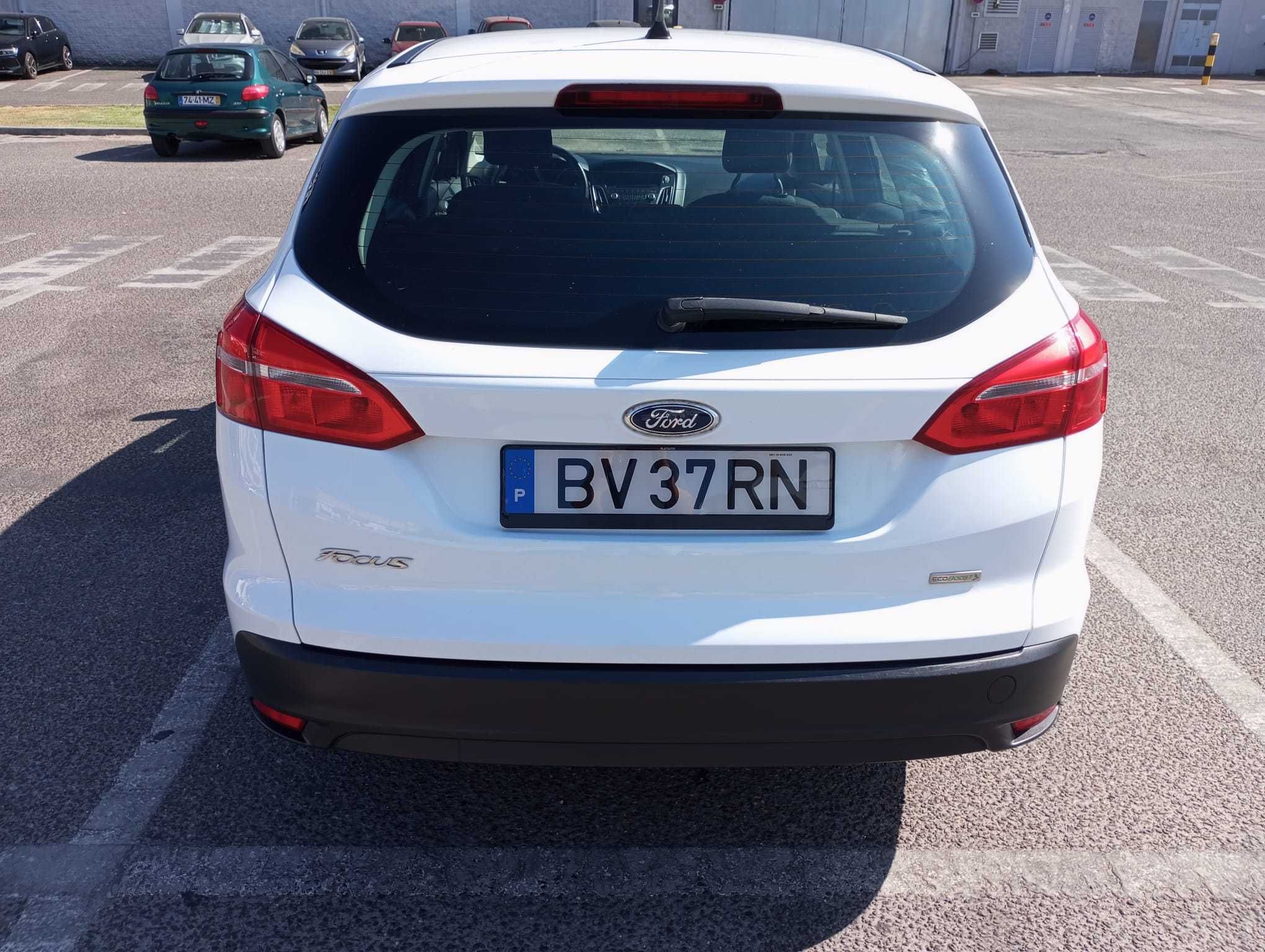 Ford Focus 1.0 EcoBoost com Histórico de Manutenção
