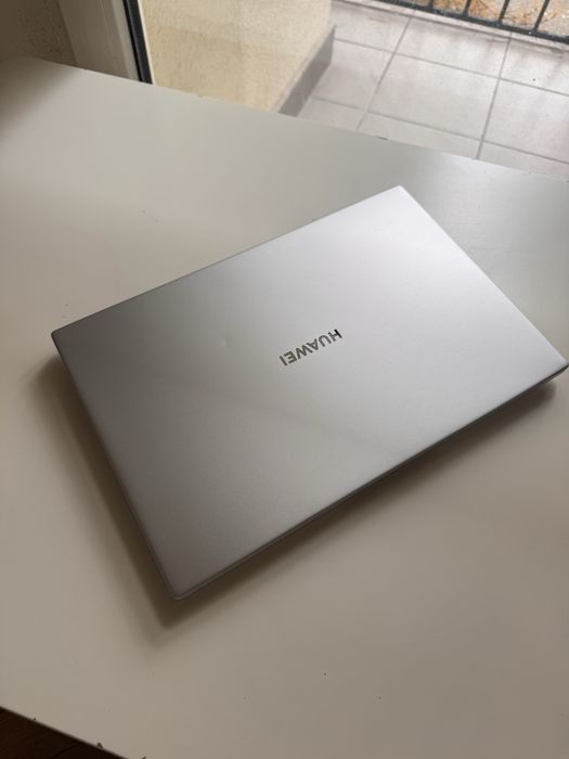 Laptop Huawei MateBook D14