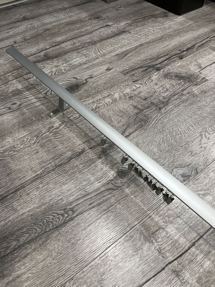 Karnisz pojedynczy, szerokość 120cm, żabki, satyna, 2 sztuki
