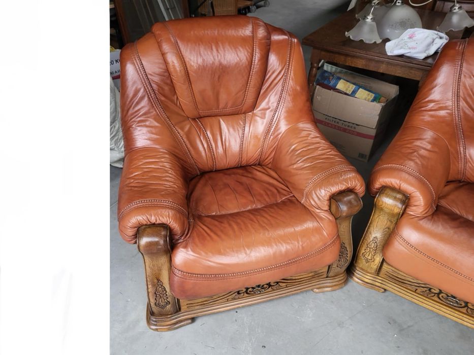 Wypoczynek ze skóry na dębowym stelażu z szufladami 3+1+1